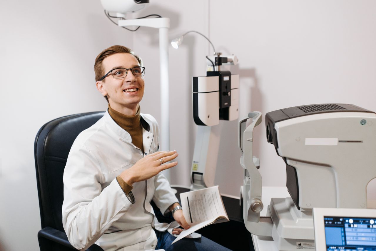 Modern eye treatment using advanced medical technology